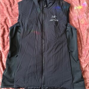 Arc'teryx Women's Black Atom Vest